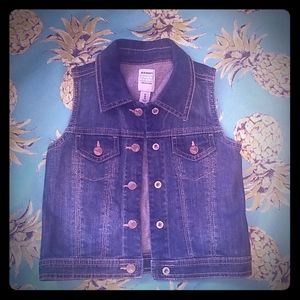 Old Navy Denim Vest. Size. 5t.